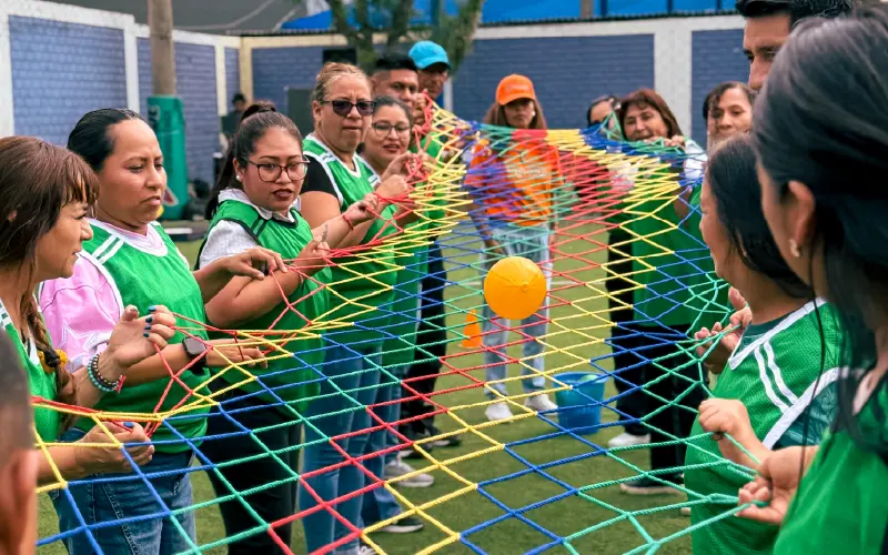 Team building outdoor en Lima — retos al aire libre